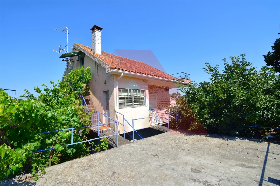 Moradia T2 para Venda em Mouronho Foto 15