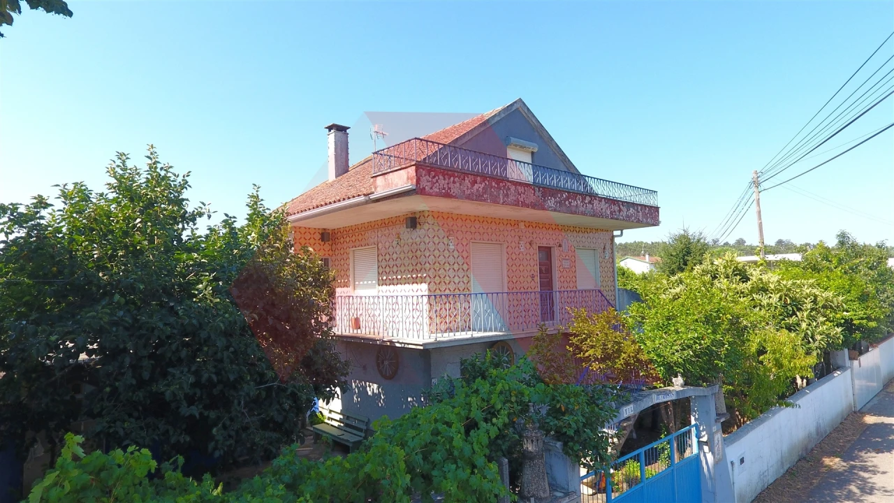 Moradia T2 para Venda em Mouronho Foto 1