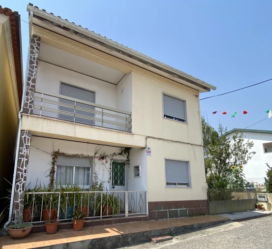 Moradia T4 para Venda em Ferreira-A-Nova