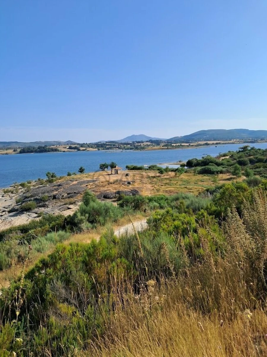 Moradia T5 para Venda em Beça Foto 12