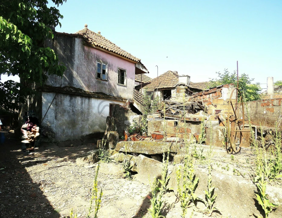 Moradia T5 para Venda em Beça Foto 9