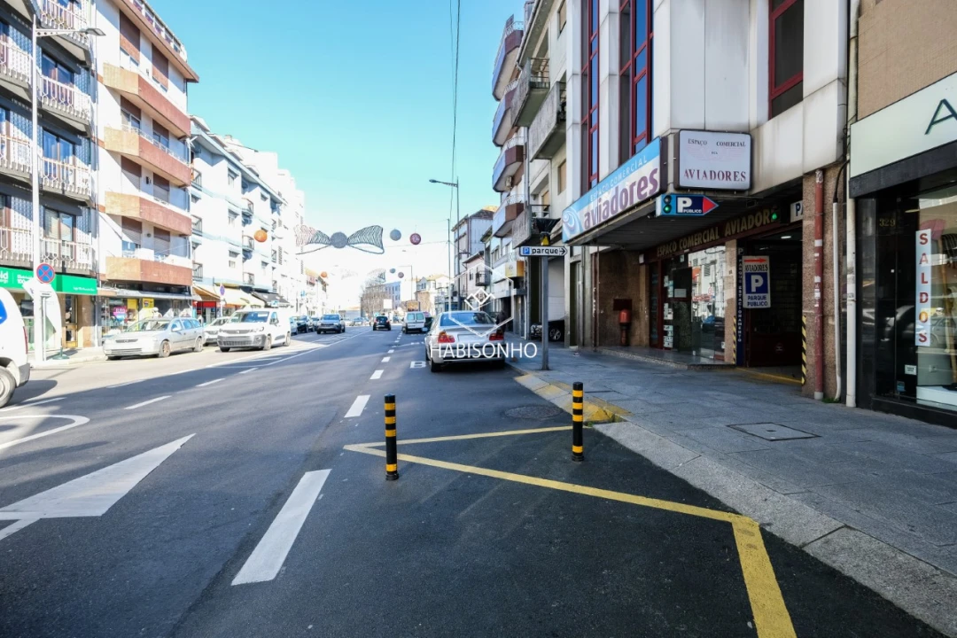 Loja para Venda em Mafamude e Vilar do Paraíso Foto 4