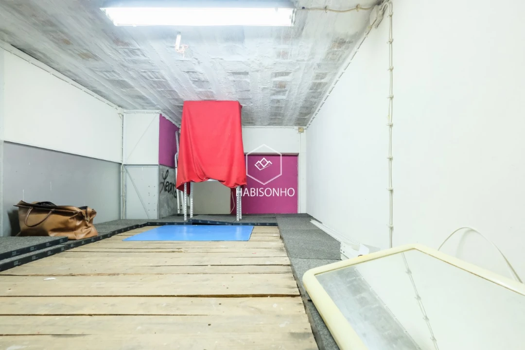 Loja para Venda em Santa Marinha e São Pedro da Afurada Foto 6