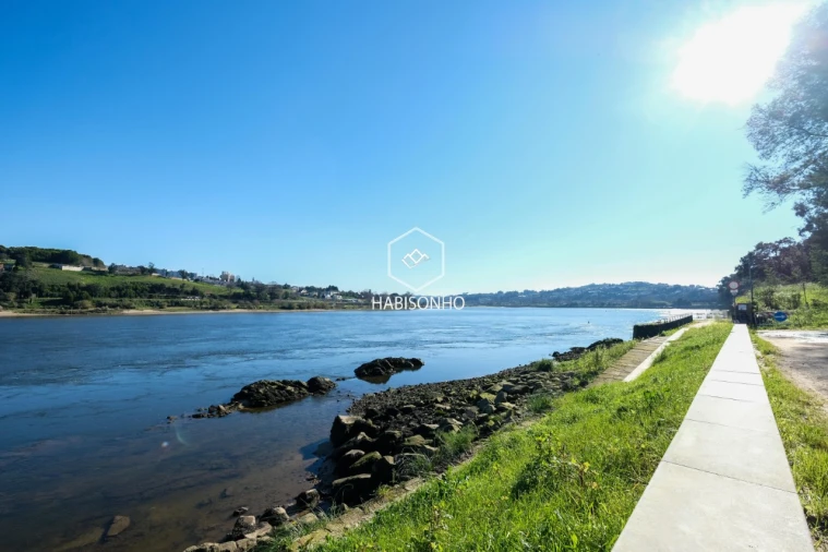 Terreno para Venda em Oliveira do Douro Foto 19