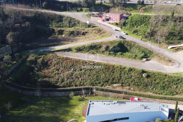 Terreno para Venda em Oliveira do Douro Foto 6