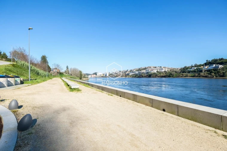 Terreno para Venda em Oliveira do Douro Foto 16