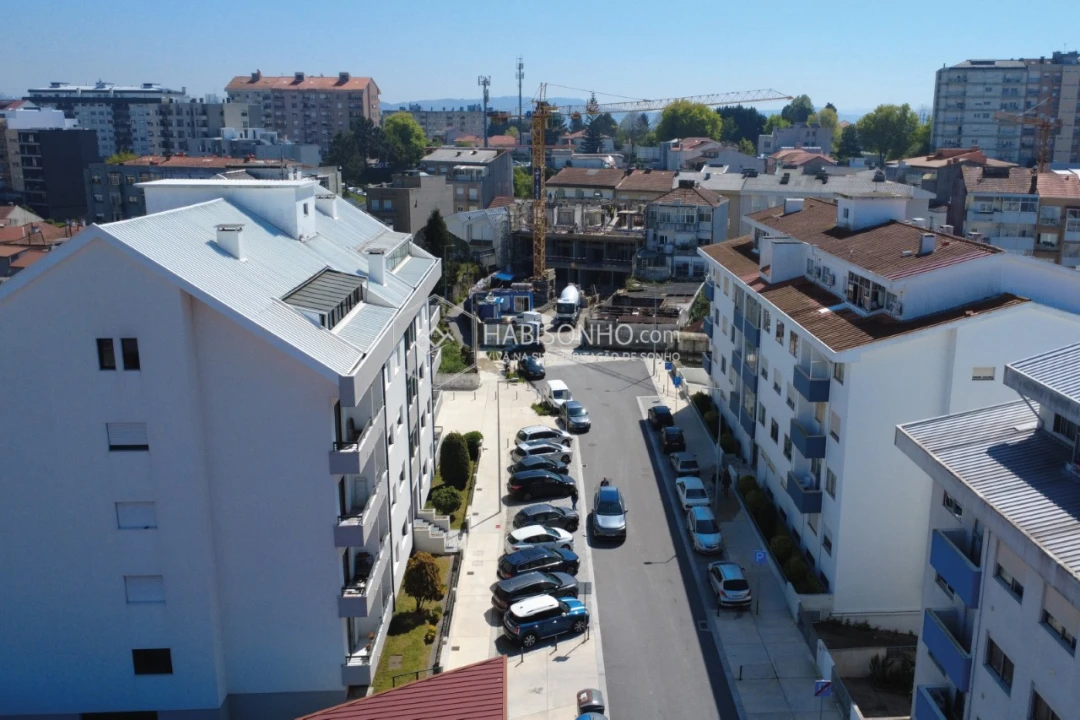 Apartamento T1 para Venda em Paranhos Foto 3