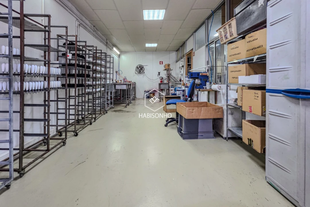 Armazém para Venda em Ermesinde Foto 11