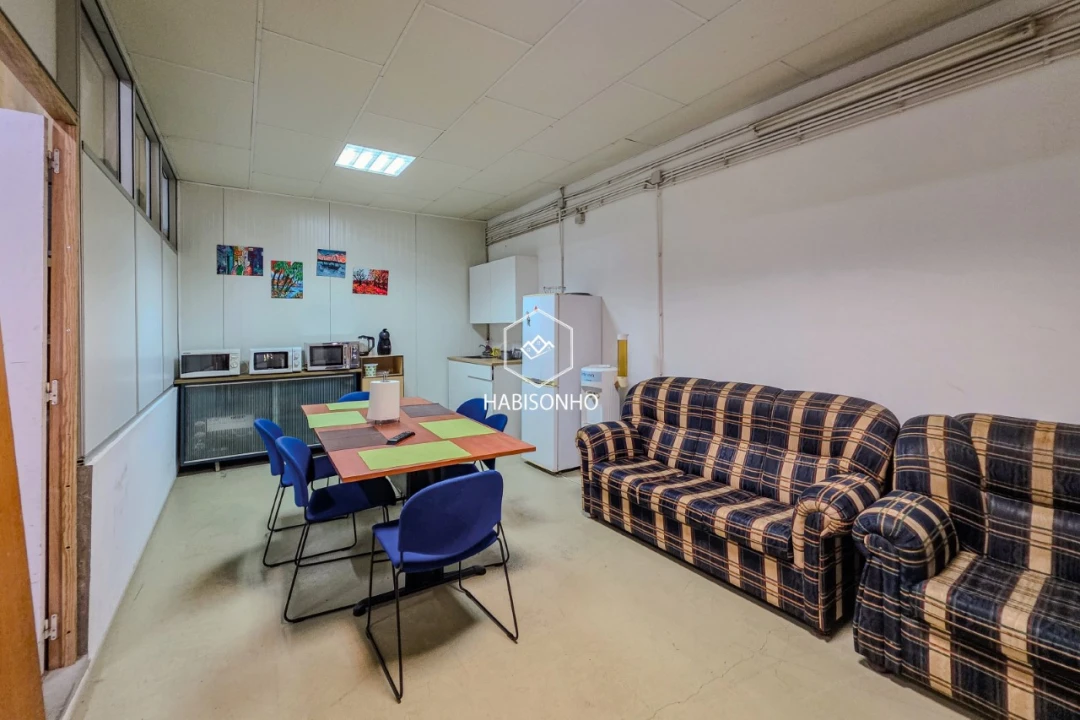 Armazém para Venda em Ermesinde Foto 12