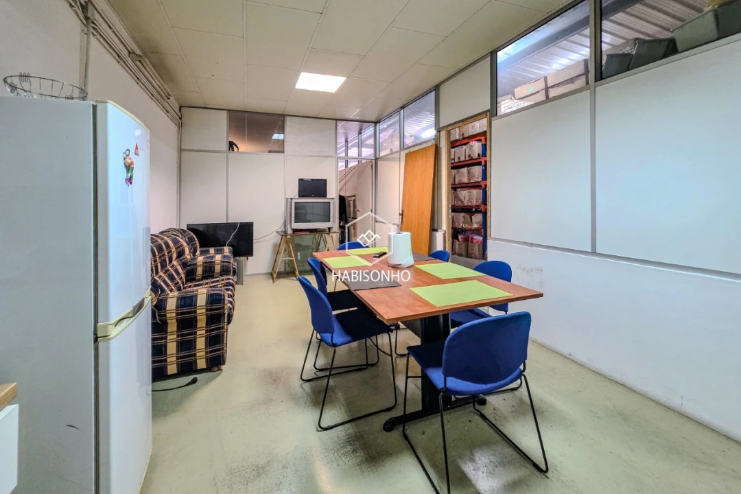 Armazém para Venda em Ermesinde Foto 13