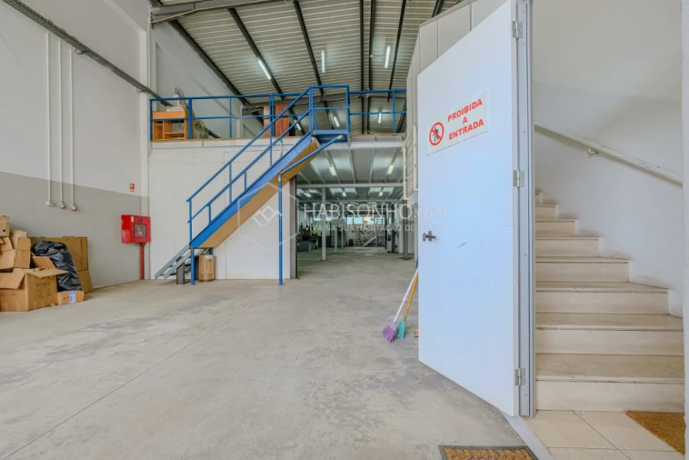 Armazém para Venda em Ermesinde Foto 8