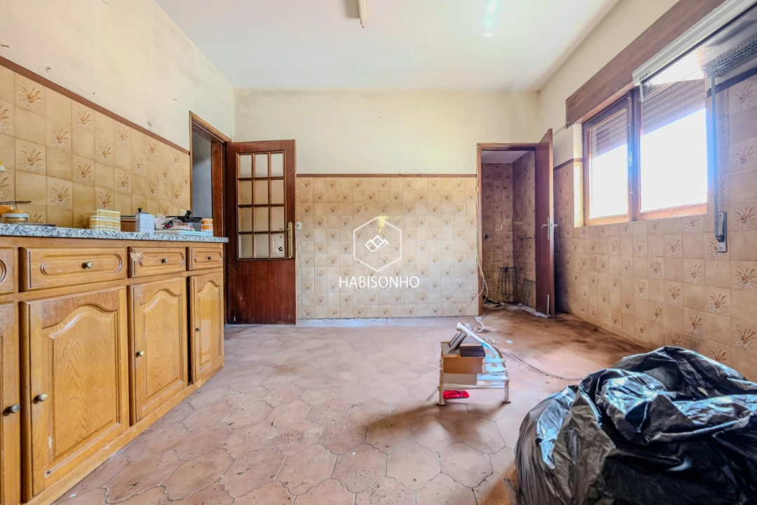 Moradia T3 para Venda em Alijo Foto 2