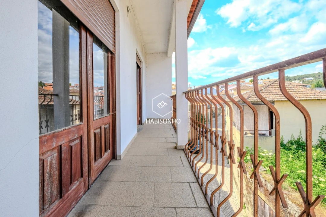 Moradia T3 para Venda em Alijo Foto 6