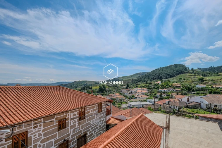 Moradia T3 para Venda em Alijo Foto 4