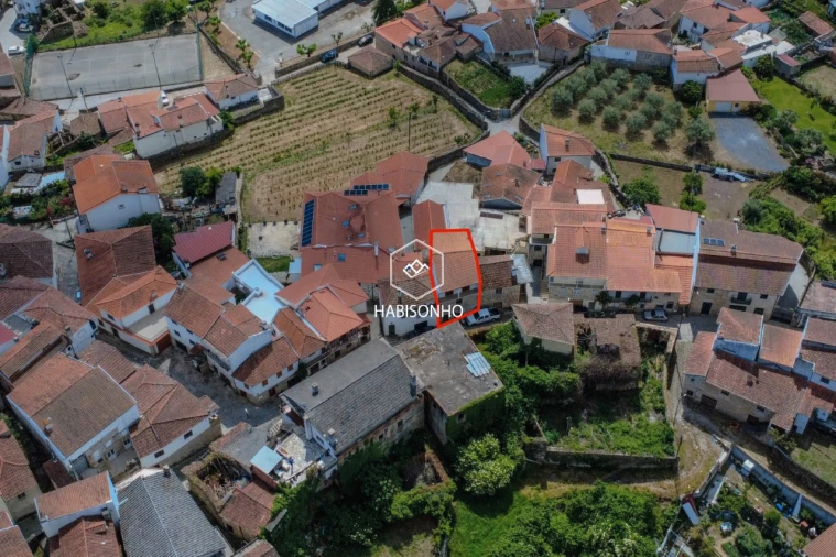 Moradia T3 para Venda em Alijo Foto 12