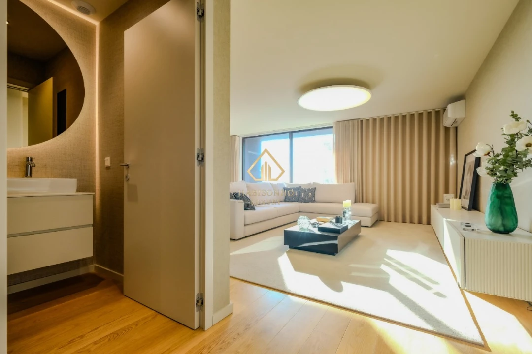 Apartamento T4 para Venda em Santa Marinha e São Pedro da Afurada Foto 8
