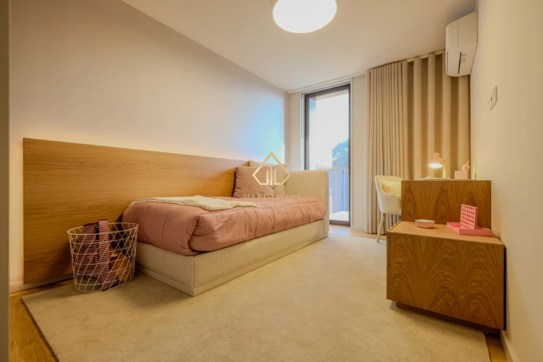 Apartamento T4 para Venda em Santa Marinha e São Pedro da Afurada Foto 14