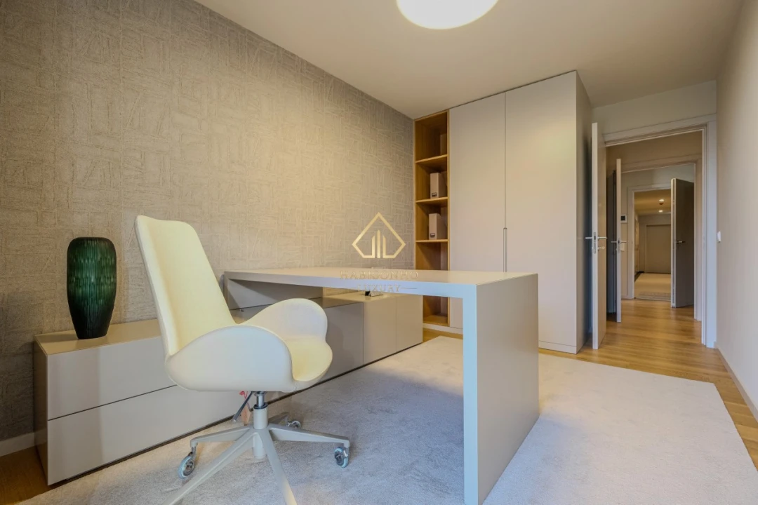 Apartamento T4 para Venda em Santa Marinha e São Pedro da Afurada Foto 18
