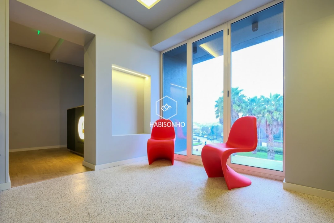 Prédio para Arrendamento em Gondomar (São Cosme), Valbom e Jovim Foto 3