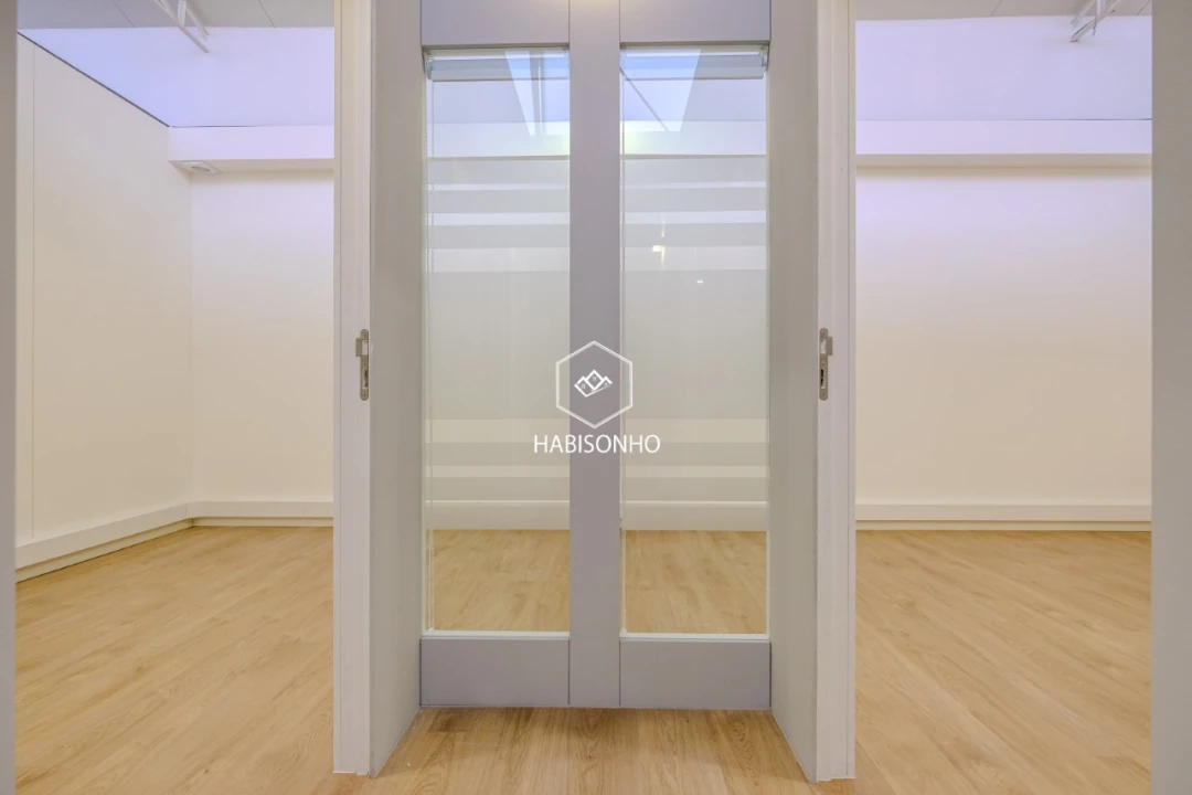 Prédio para Arrendamento em Gondomar (São Cosme), Valbom e Jovim Foto 20