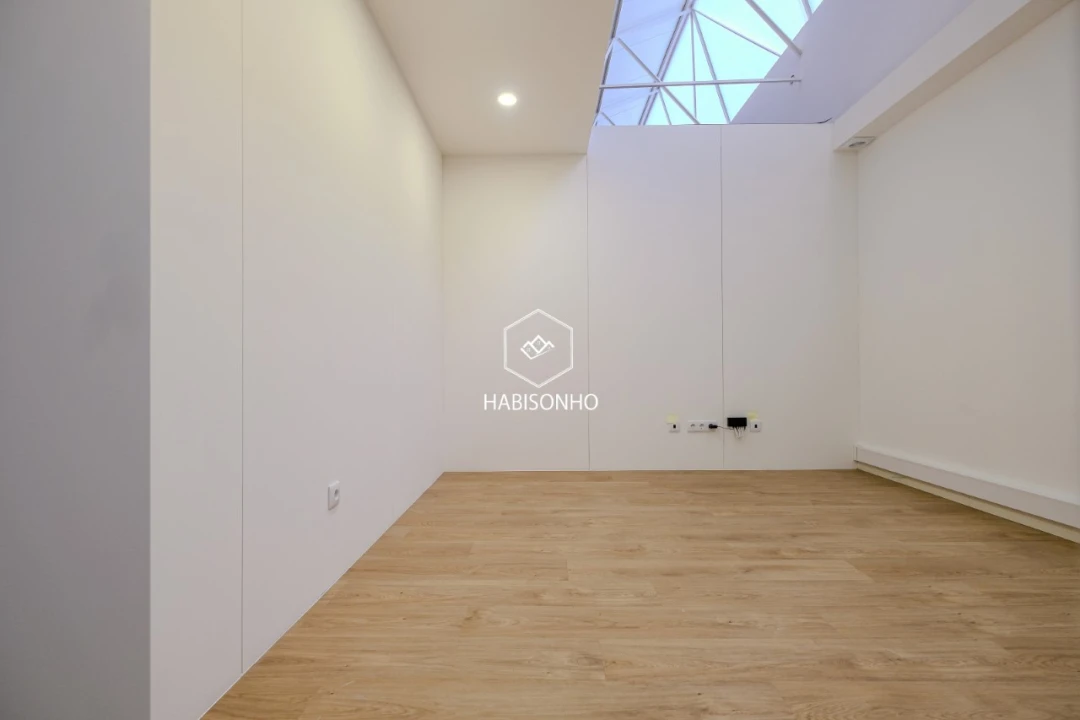 Escritório para Arrendamento em Gondomar (São Cosme), Valbom e Jovim Foto 20