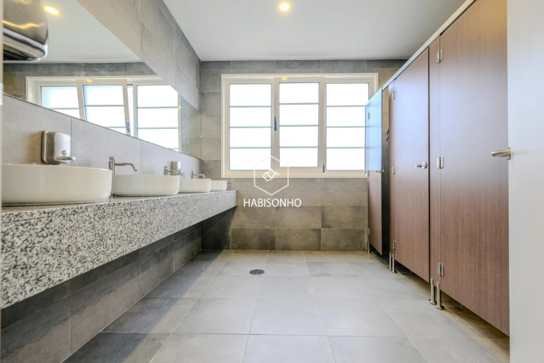 Escritório para Arrendamento em Gondomar (São Cosme), Valbom e Jovim Foto 23