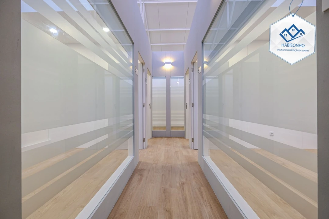 Escritório para Arrendamento em Gondomar (São Cosme), Valbom e Jovim Foto 1