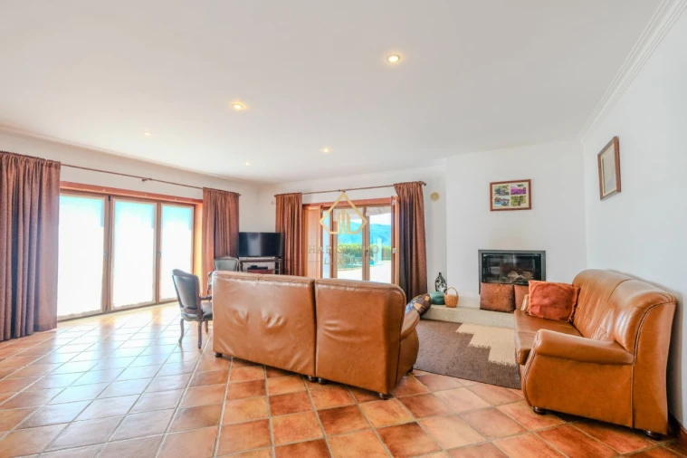 Moradia T5 para Venda em Baião (Santa Leocádia) e Mesquinhata Foto 2