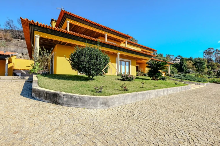 Moradia T5 para Venda em Baião (Santa Leocádia) e Mesquinhata Foto 37