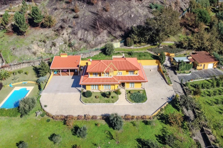 Moradia T5 para Venda em Baião (Santa Leocádia) e Mesquinhata Foto 38