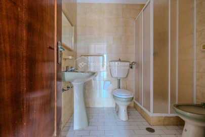 Apartamento T3 para Venda em Chafe