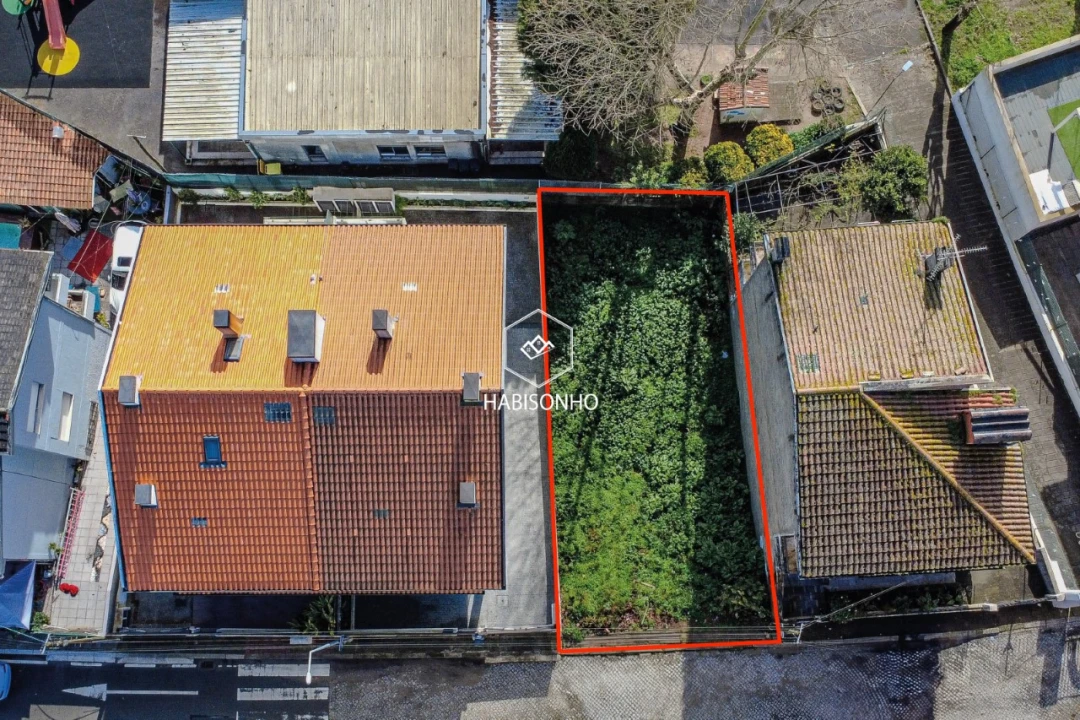 Terreno para Venda em Fânzeres e São Pedro da Cova Foto 4