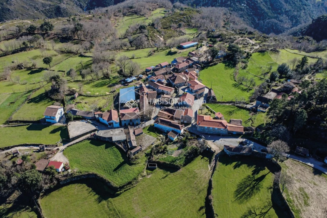 Moradia T1 para Venda em Montalegre e Padroso Foto 13