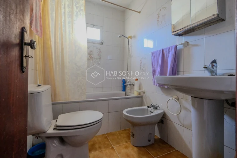 Moradia T1 para Venda em Montalegre e Padroso Foto 5