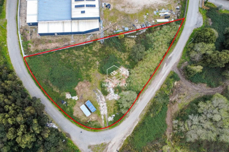 Terreno para Venda em Fânzeres e São Pedro da Cova Foto 4