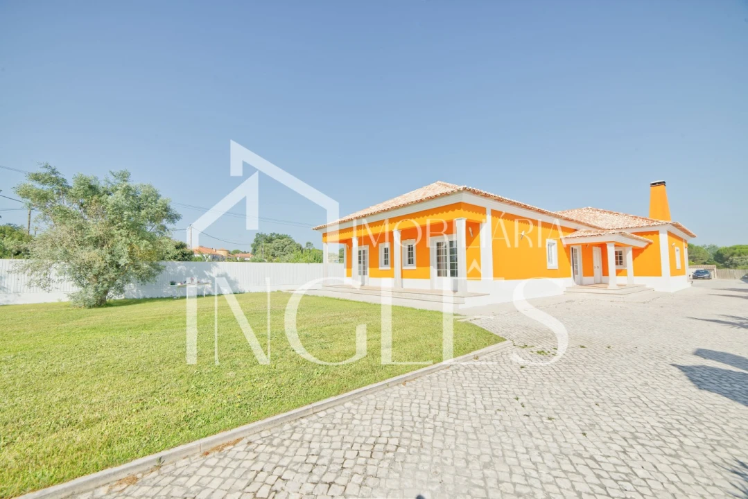 Moradia T4 para Venda em Almoster Foto 15