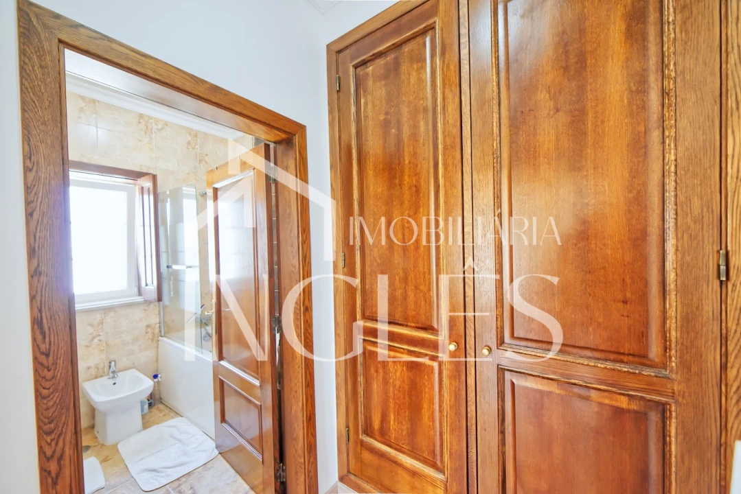 Moradia T4 para Venda em Almoster Foto 68