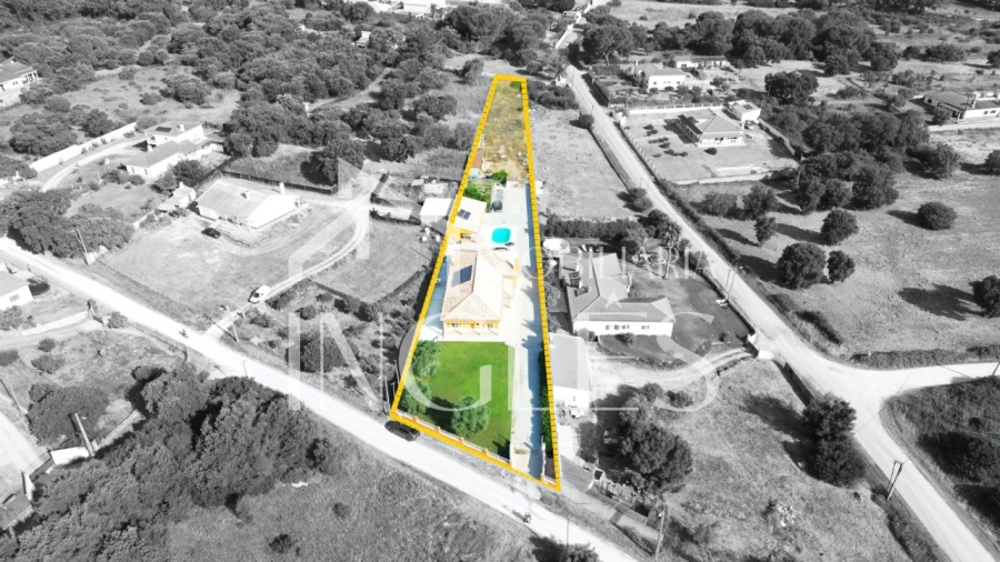 Moradia T4 para Venda em Almoster Foto 6