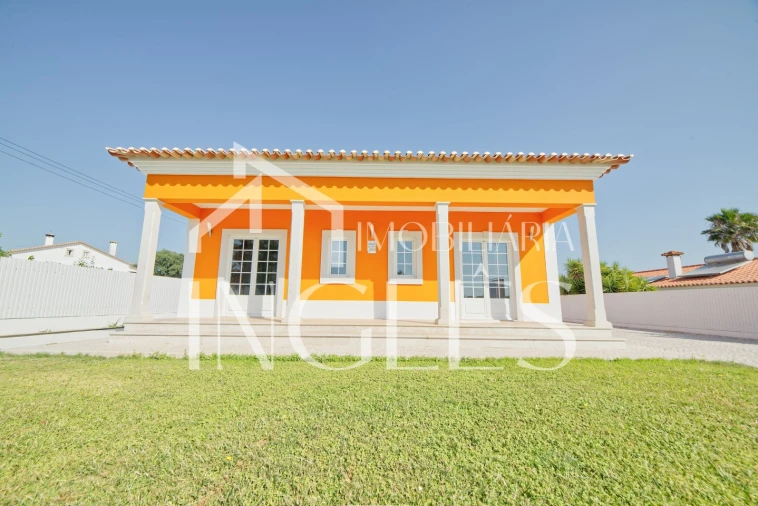 Moradia T4 para Venda em Almoster Foto 13