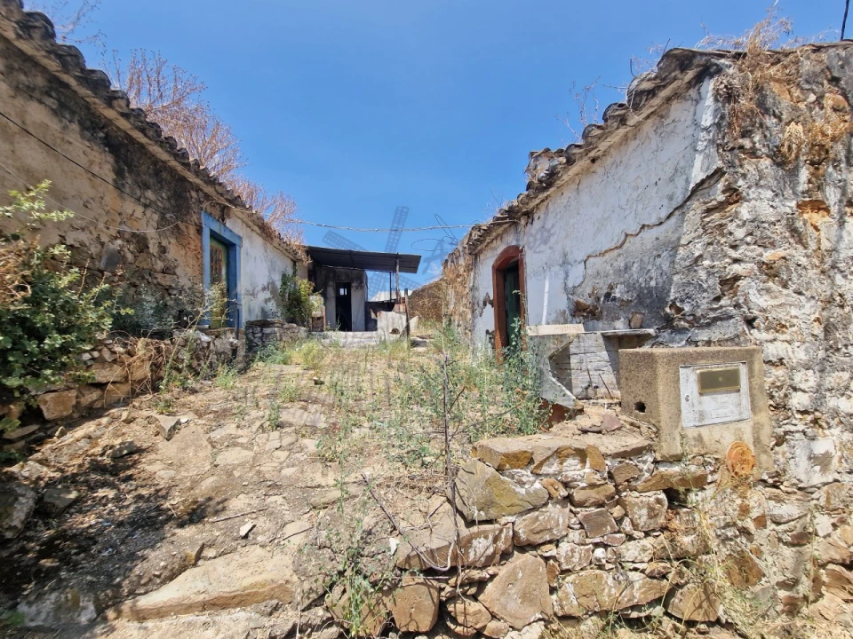 Quinta T3 para Venda em Santa Catarina da Fonte do Bispo Foto 1
