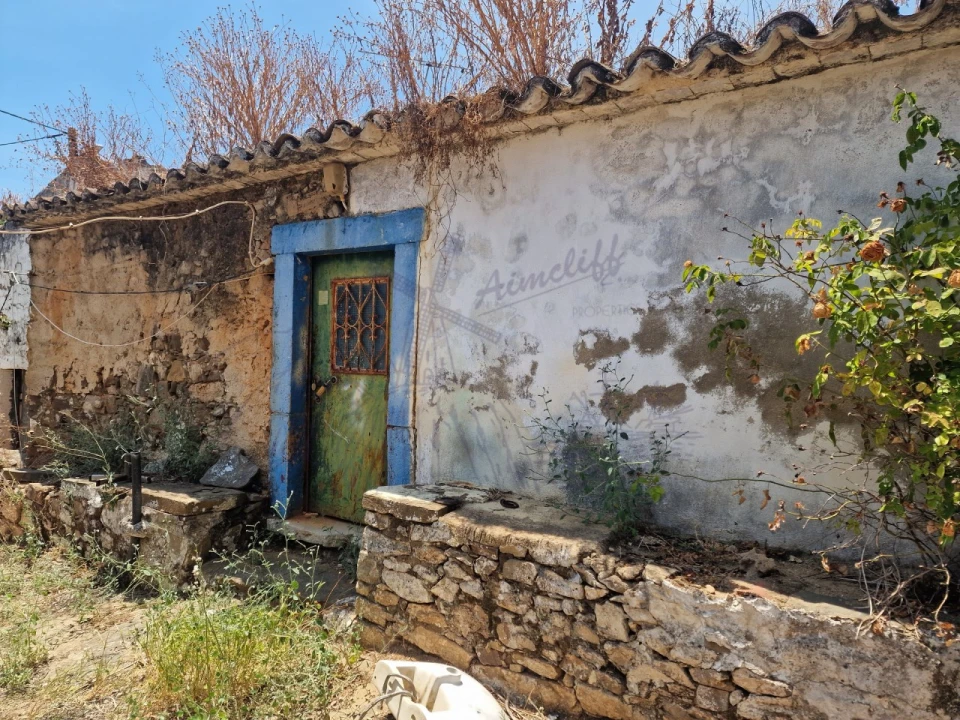 Quinta T3 para Venda em Santa Catarina da Fonte do Bispo Foto 3
