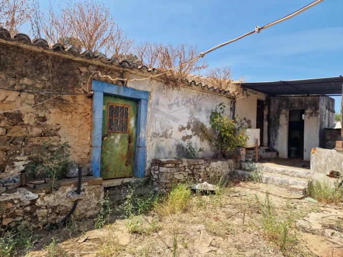 Quinta T3 para Venda em Santa Catarina da Fonte do Bispo Foto 4
