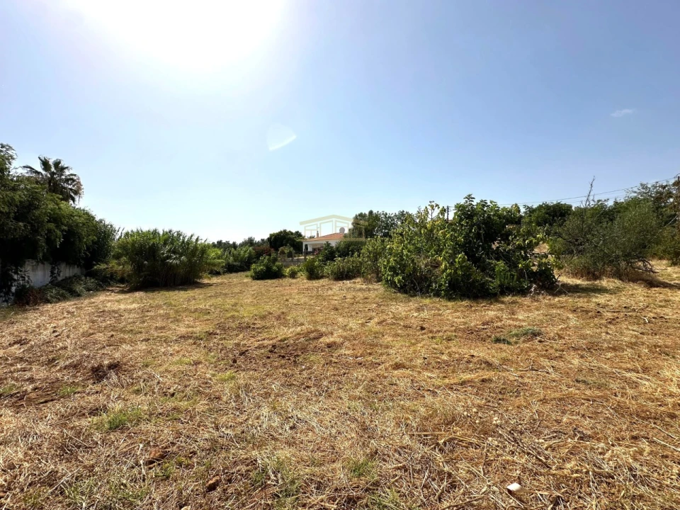 Terreno para Venda em Albufeira e Olhos de Água Foto 2