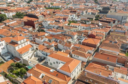 Moradia T2 para Venda em Santa Maria Maior e Monserrate e Meadela