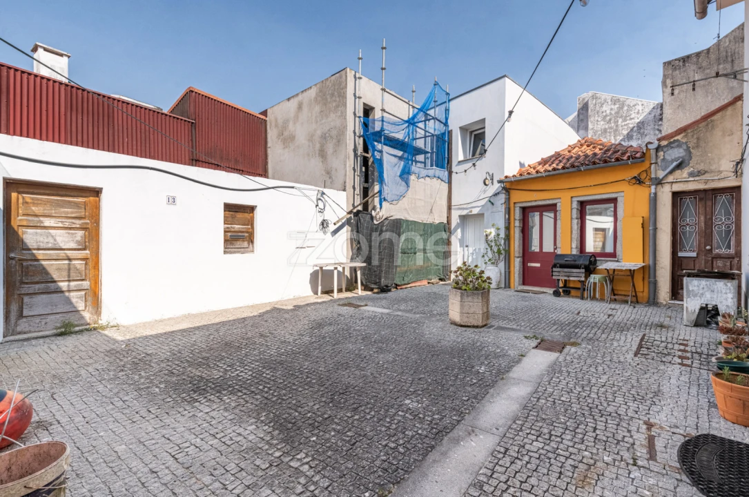 Moradia T2 para Venda em Santa Maria Maior e Monserrate e Meadela Foto 12