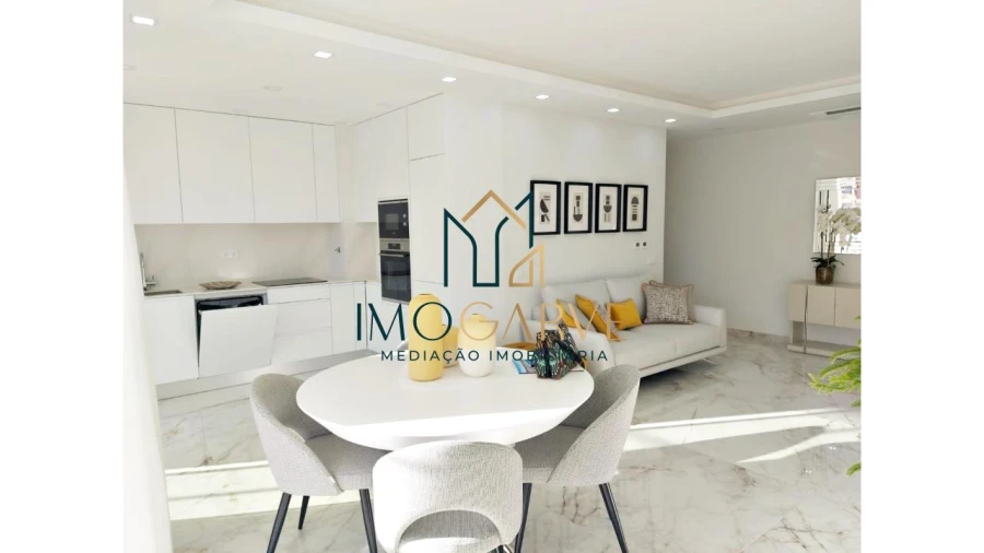 Apartamento T2 para Venda em Lagos (São Sebastião e Santa Maria)