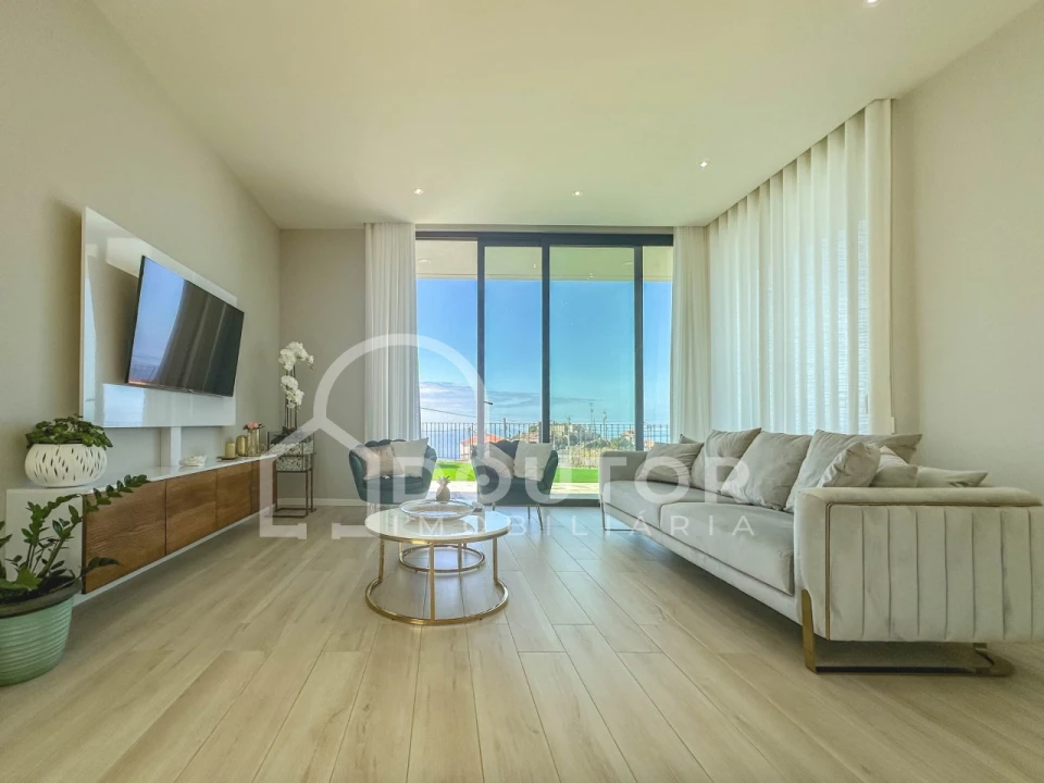 Moradia T3 para Venda em Ribeira Brava Foto 13