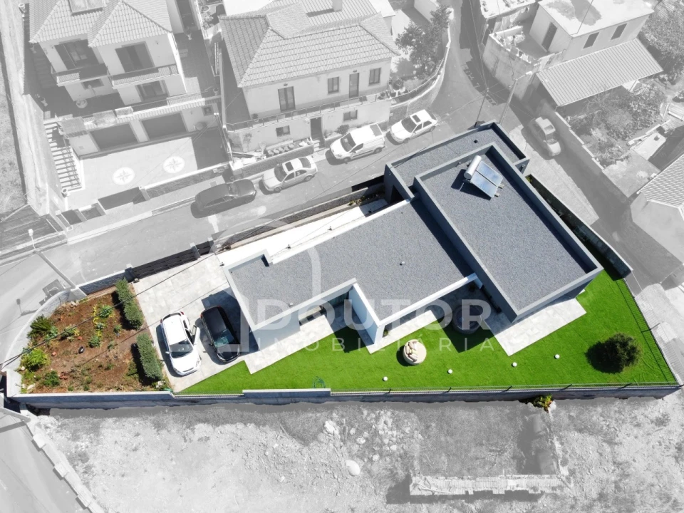 Moradia T3 para Venda em Ribeira Brava Foto 34