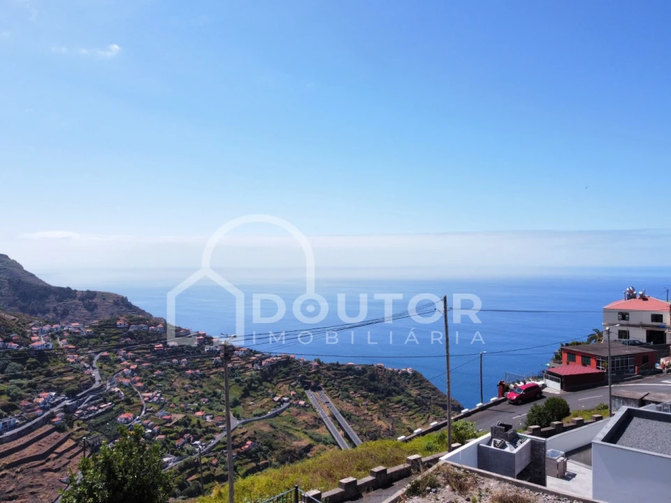 Moradia T3 para Venda em Ribeira Brava Foto 37