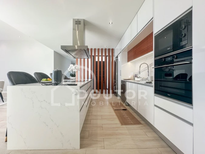 Moradia T3 para Venda em Ribeira Brava Foto 16